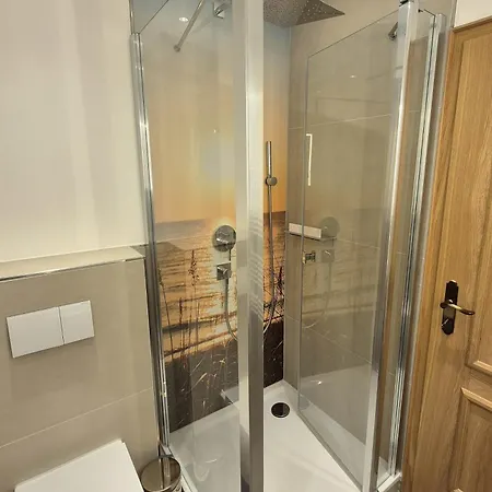 Goldene Ruh - App 205 - In Unmittelbarer Strandlage Mit Seeblickbalkon * Groemitz